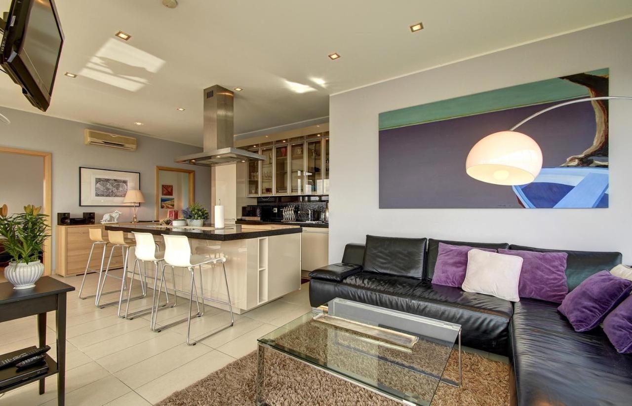 Helios Luxury In Skyscraper VNO